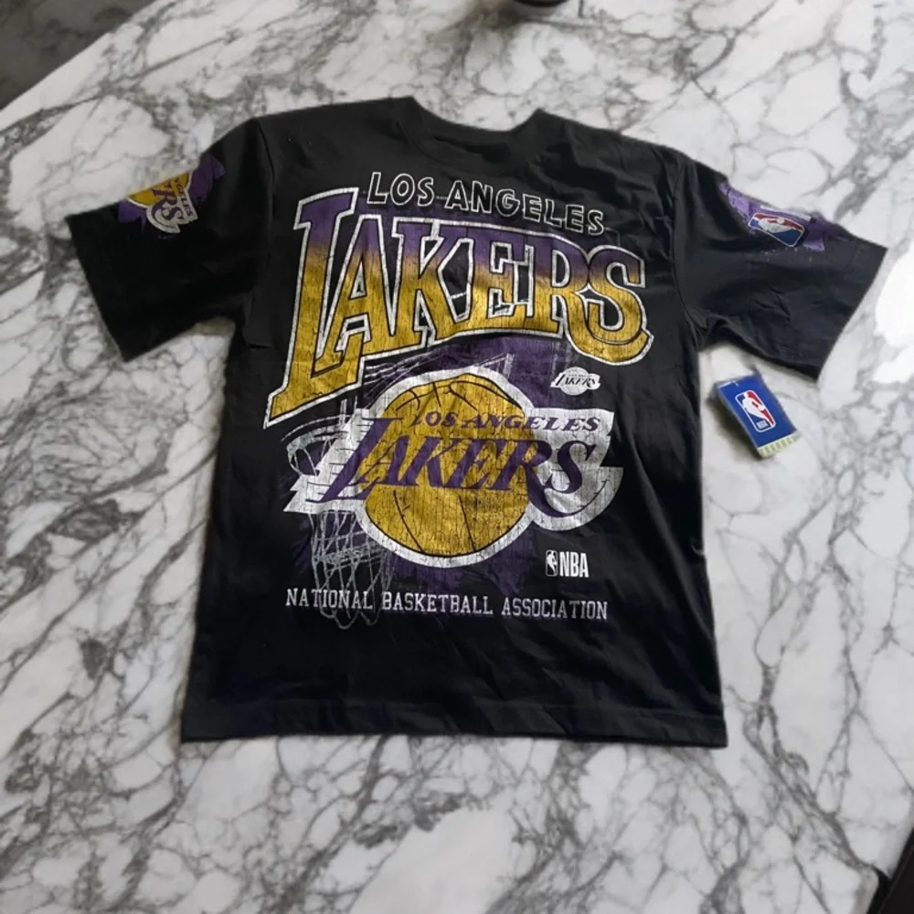 NBA Black and Yellow Lakers Short Sleeve Tee - Picture 2 of 5